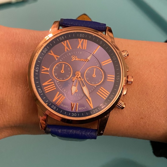 💙⏱️ BLUE & GOLD WATCH ⏱️💙  NWT - Picture 5 of 6